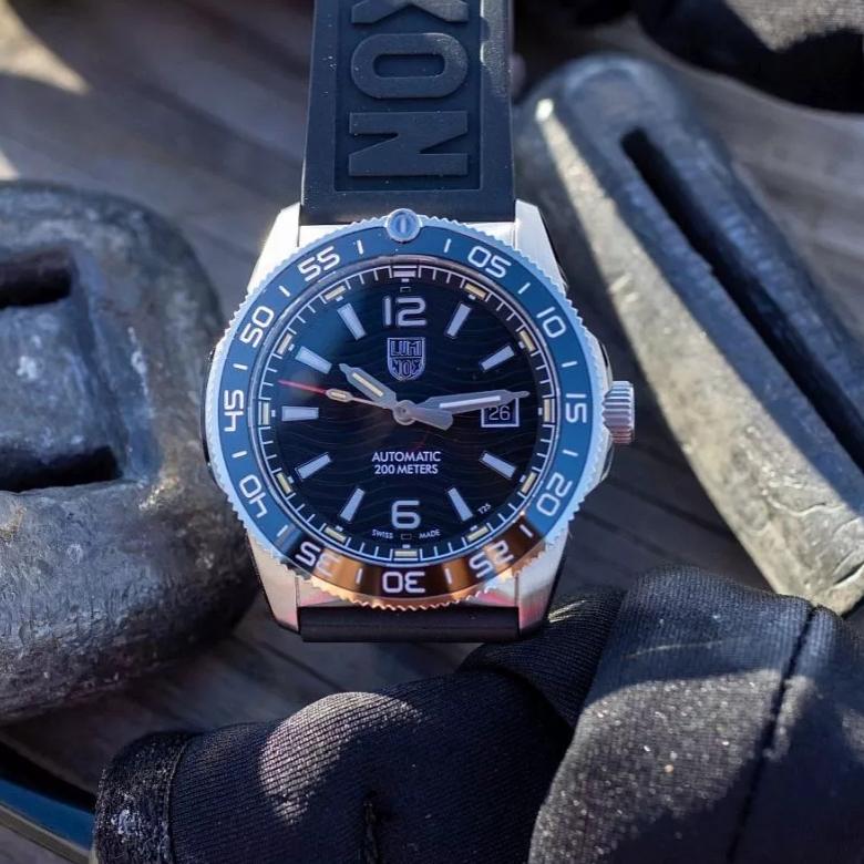 Luminox XS.3101 - Datownik dni miesiąca