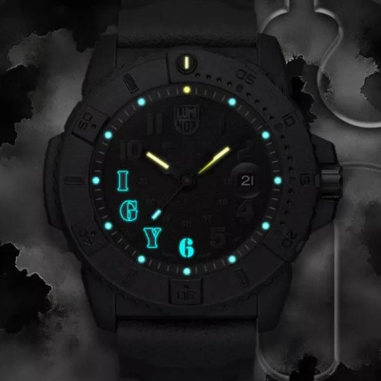 Luminox XS.3611.IGY6.NSF - Napis „I G Y 6”