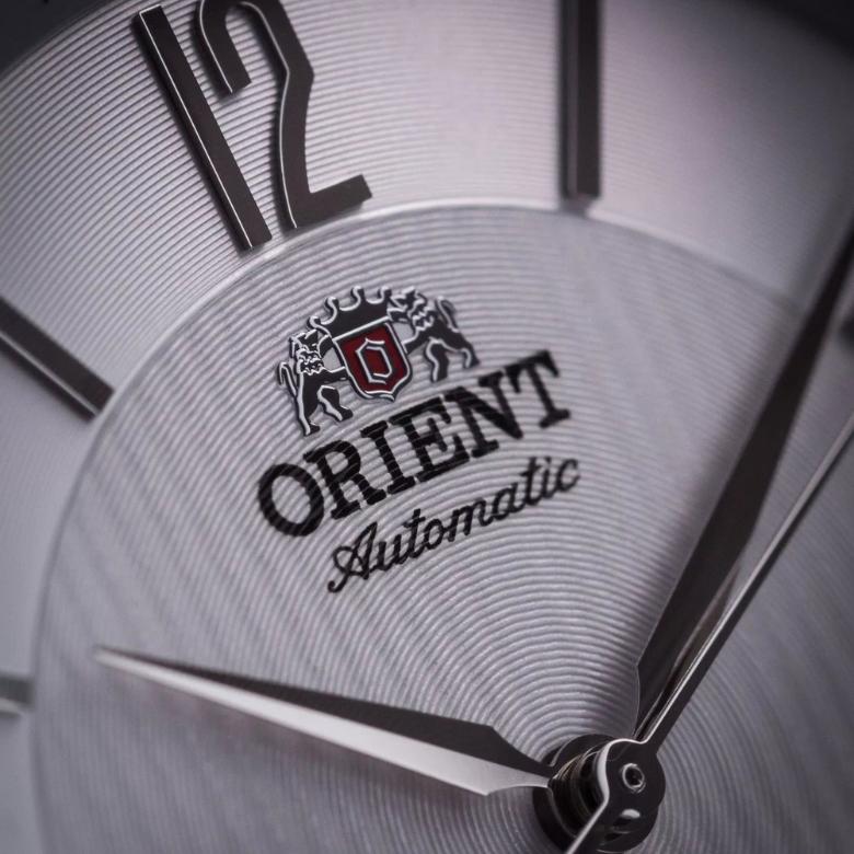 Orient RA-AC0J10S10B - Komfortowa regulacja czasu