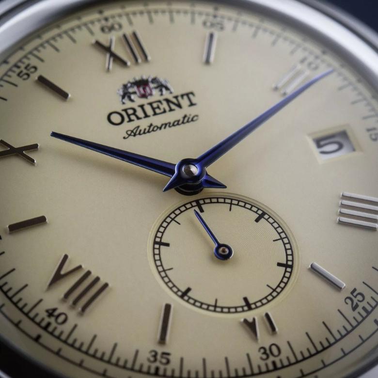 Orient RA-AP0105Y30B - Datownik dni miesiąca