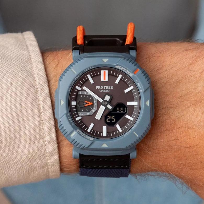 Protrek PRJ-B001B-2ER - Kolekcja Protrek