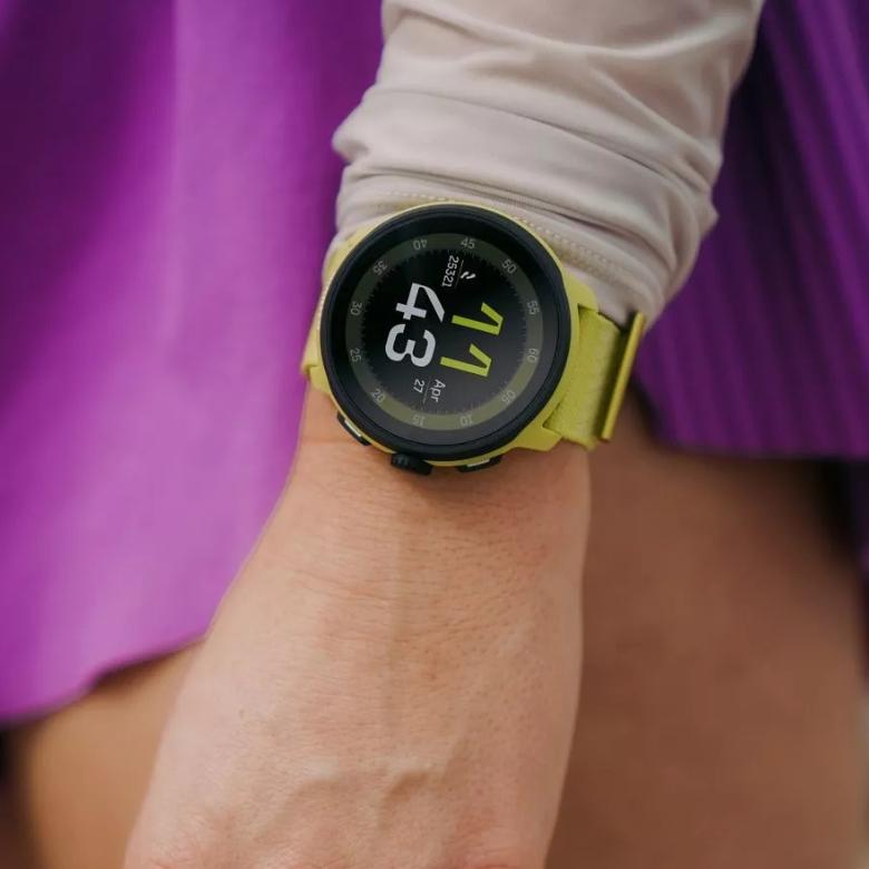 Suunto SS051111000 - Ultralekka konstrukcja – tylko 35 g
