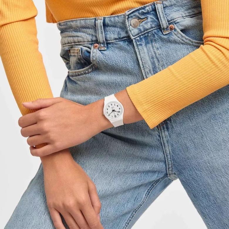 Swatch SO28W107-S14 - Swatch z bliska – czytaj na naszym blogu