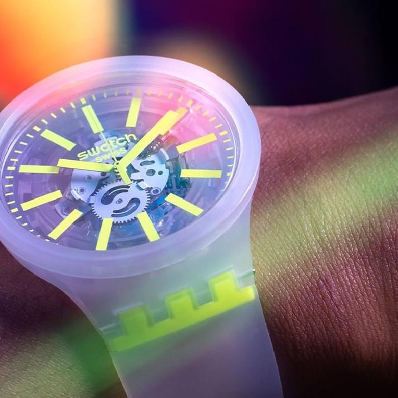 Swatch SB03N103 - Powłoka luminescencyjna