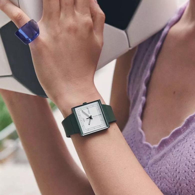 Swatch SO34G700 - Kolekcja Bioceramic
