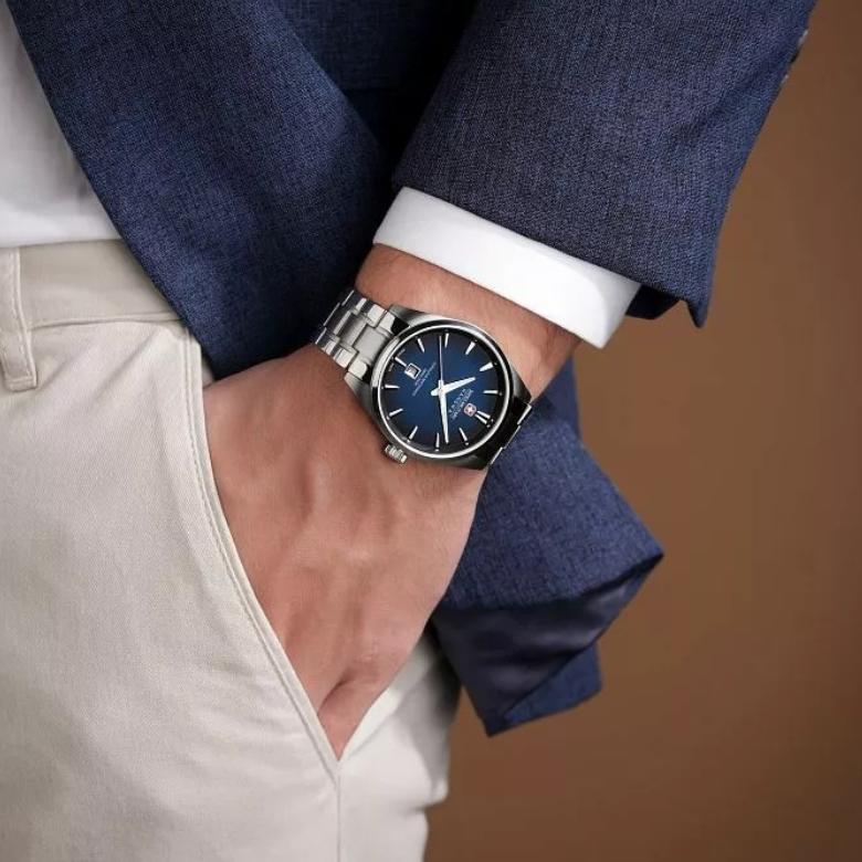 Swiss Military Hanowa SMWGH0007902 - Elegancko-sportowe wydanie z zegarkiem SMH Thunder