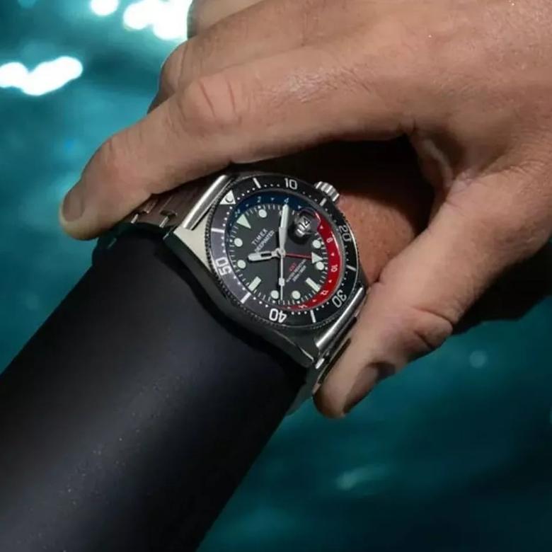 Timex TW2W95300 - Timex Deepwater