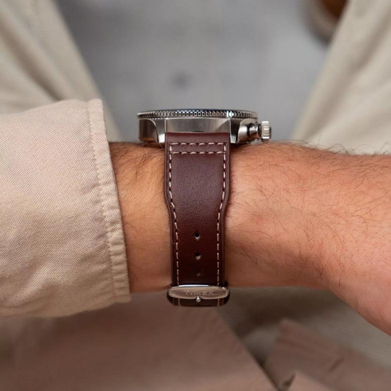 Timex TW2W97200 - Skórzany pasek w zegarkach Timex