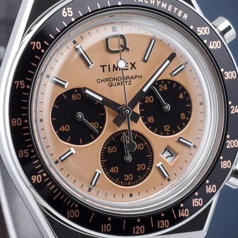 Timex TW2W51800 - Datownik dni miesiąca