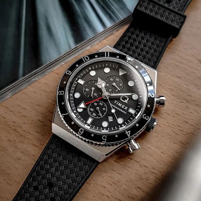 Timex TW2V70000 - Kolekcja Q Three Time Zone