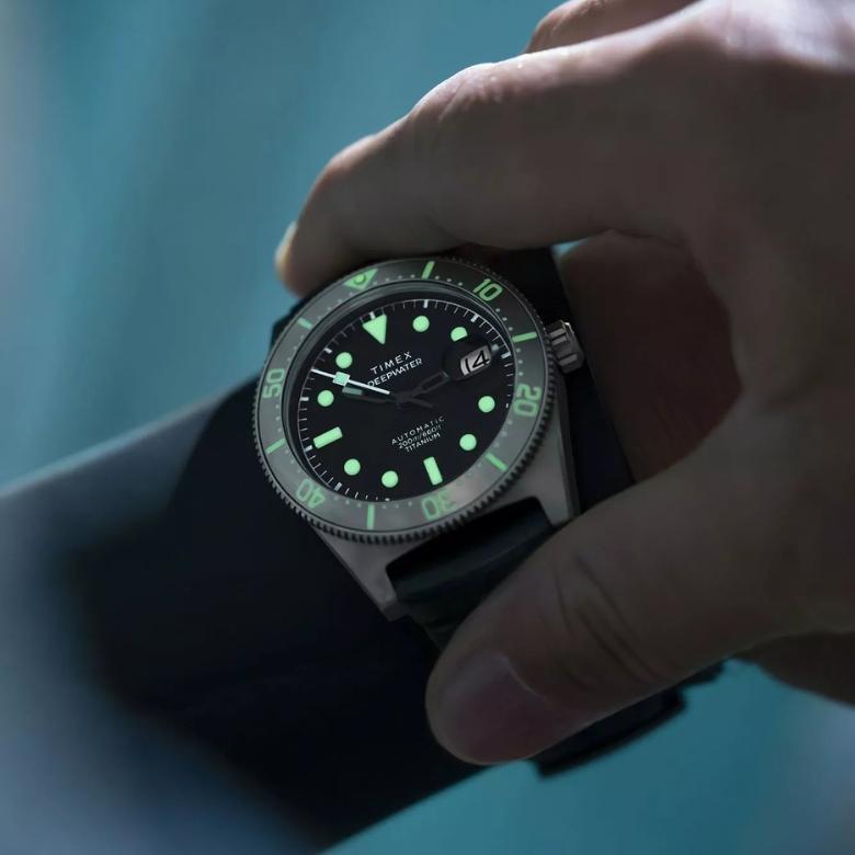 Timex TW2W95300 - Powłoka Super-LumiNova