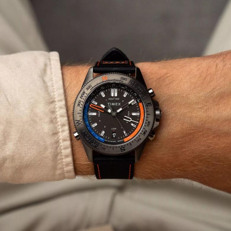 Timex TW2V03900 - Profesjonalizm w terenie