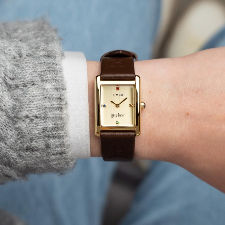 Timex TW2Y75700 - Hogwart w pełnej odsłonie