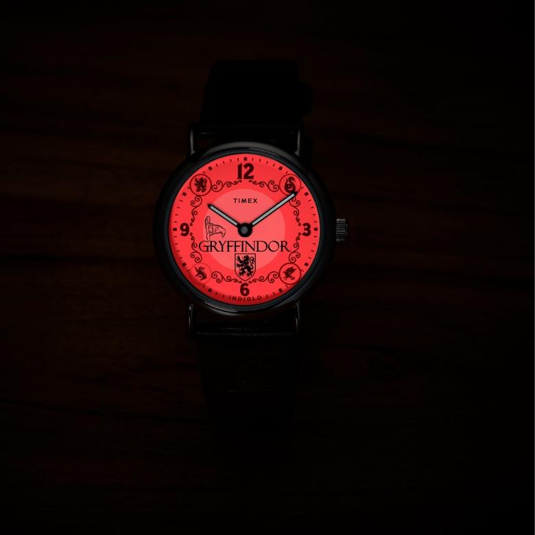 Timex TW2Y76300 - Gryffindor – dom silnych charakterów
