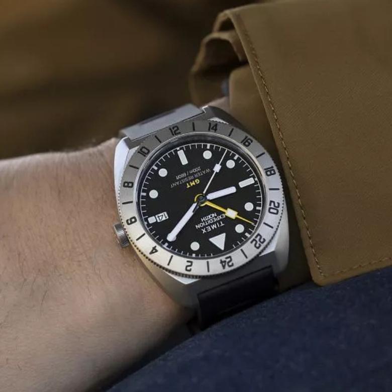 Timex TW2W53000 - Konstrukcja z tytanu