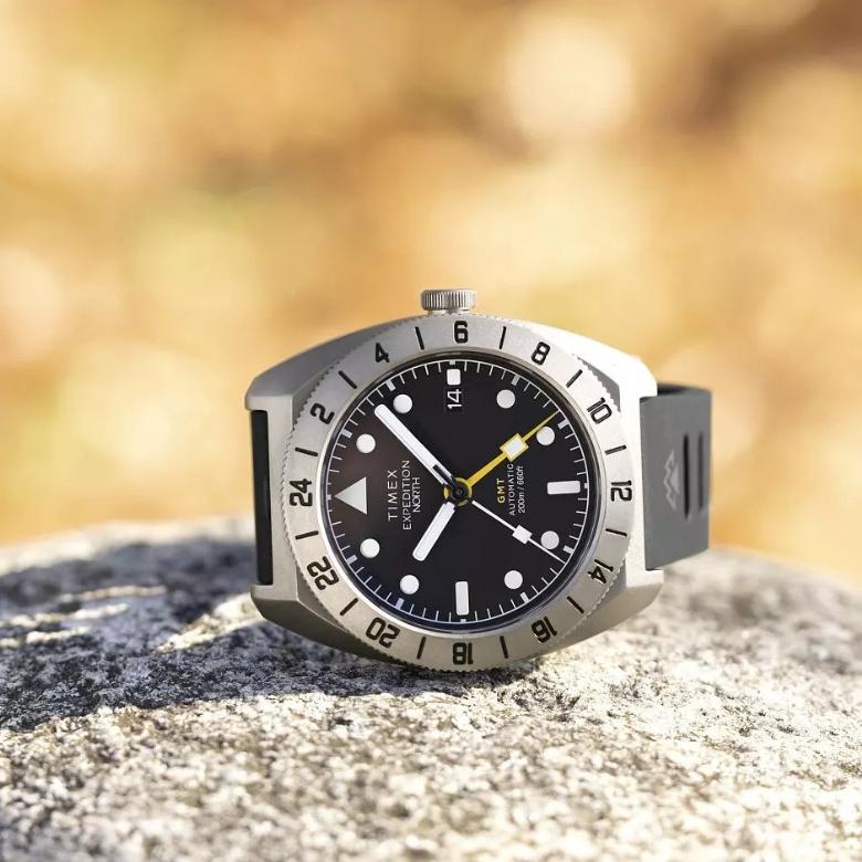 Timex TW2W53000 - Szkło szafirowe z powłoką antyrefleksyjną