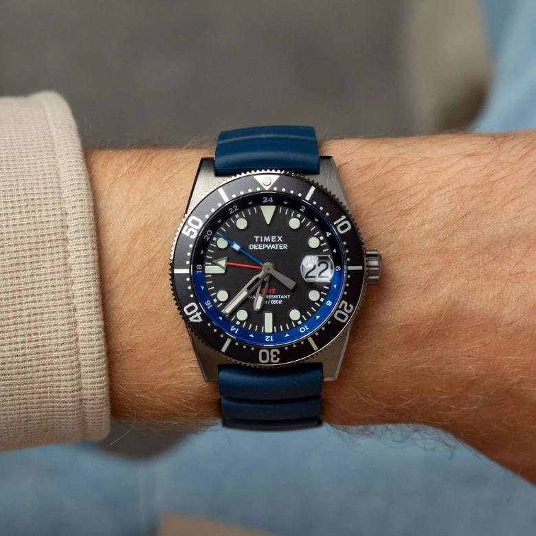 Timex TW2W75100 - Timex Deepwater