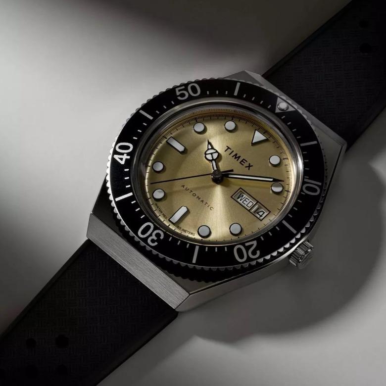 Timex TW2W47600 - Datownik dni tygodnia