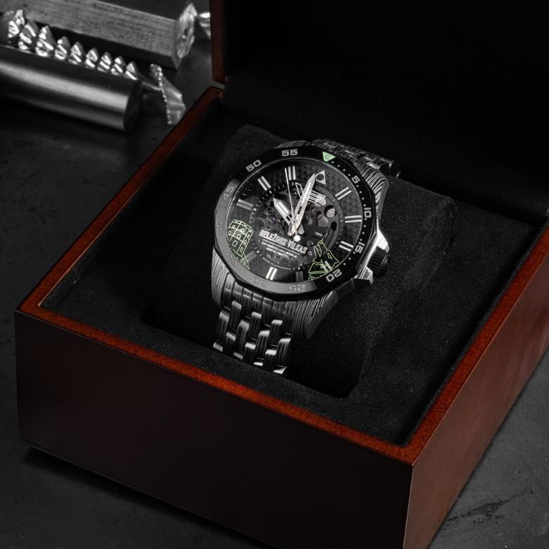Vostok Europe NH72-225E764B - Specjalne pudełko
