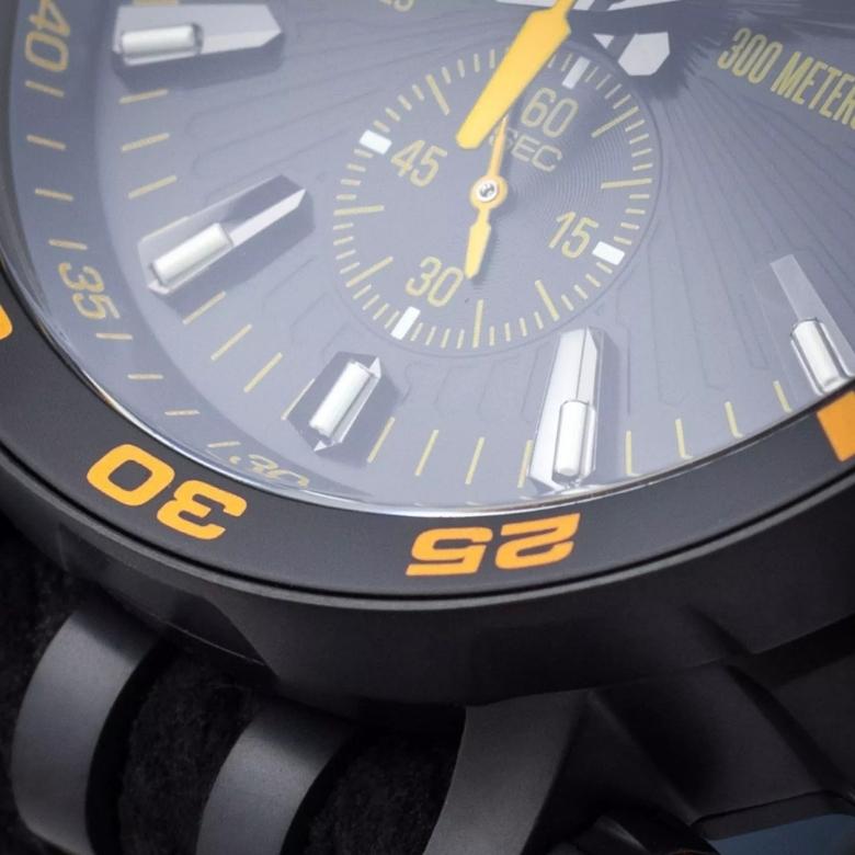 Vostok Europe VK61-575C589 - Co oznacza szkło K1 w praktyce?