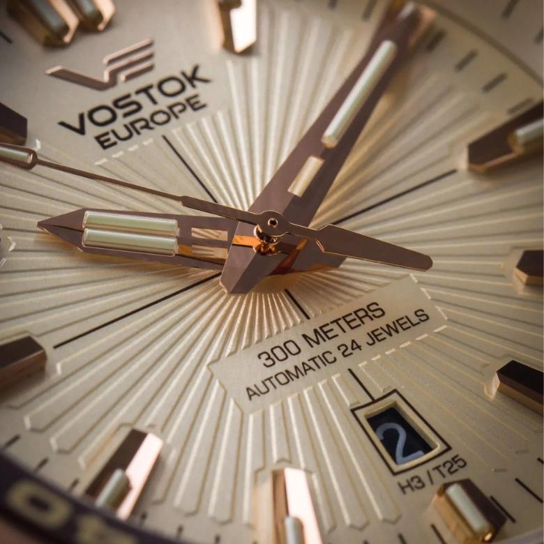 Vostok Europe NH35A-575B281 - Datownik dni miesiąca