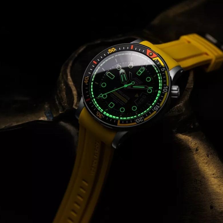 Vostok Europe PX84-511E769 - Dwustopniowy system podświetlenia