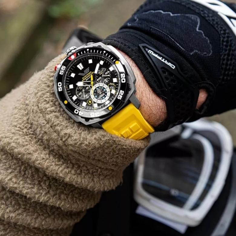Vostok Europe VK67-650E725 - Najważniejsze cechy zegarka
