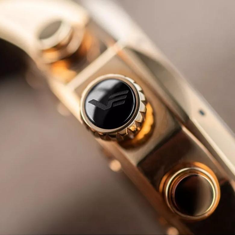 Vostok Europe JS20-125B751 - Koperta ze stali 316L