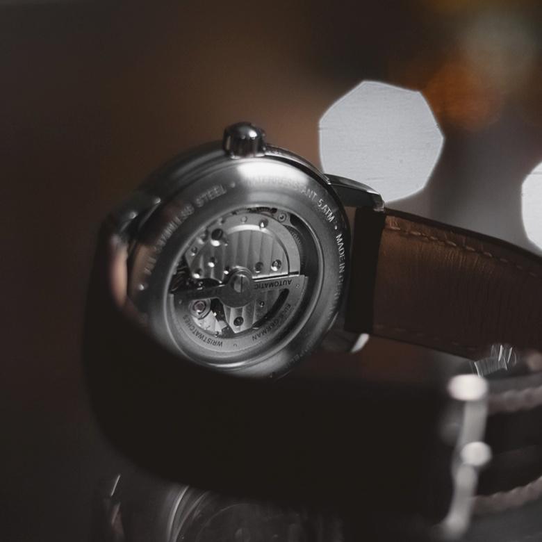 Zeppelin 8620-1 - Transparentny dekiel
