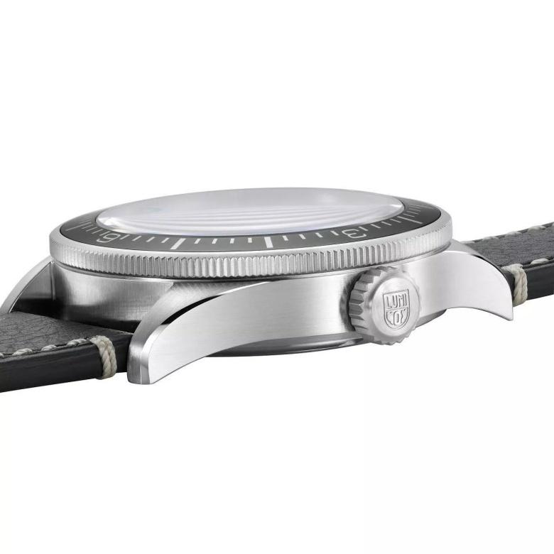 Zegarek Luminox XA.9601 - Koronka