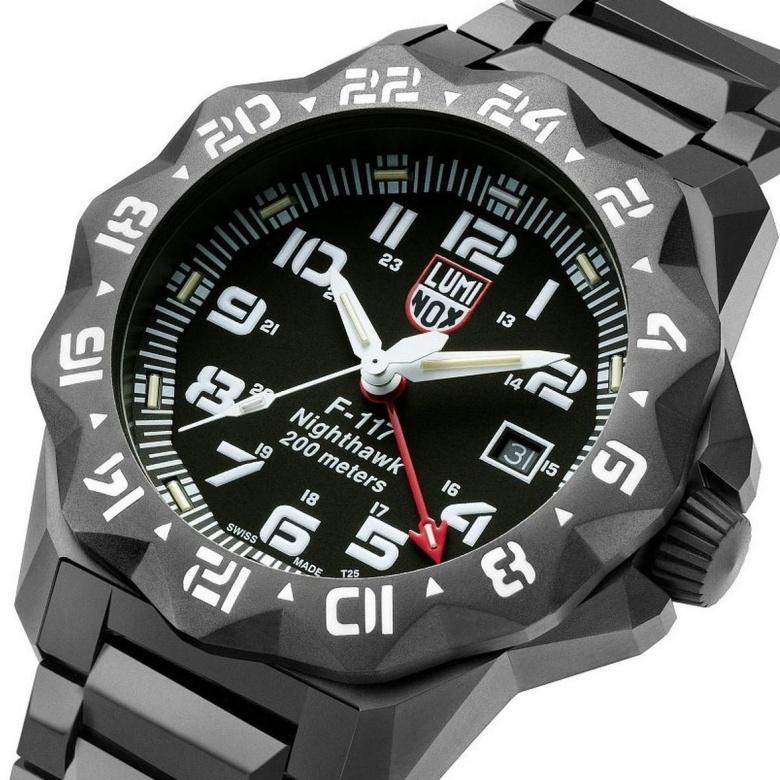 Zegarek Luminox XA.6422 - Tarcza