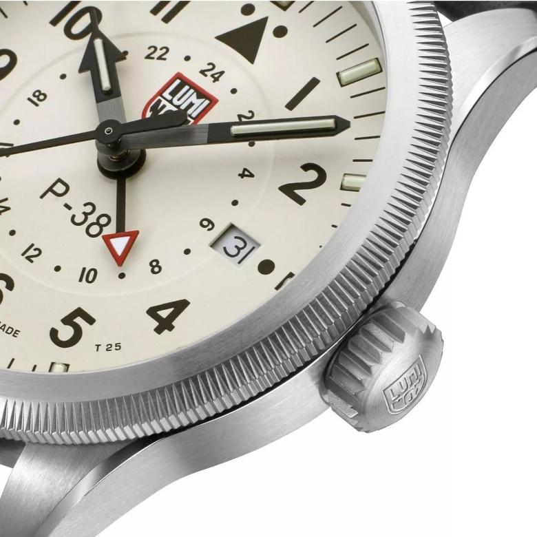 Zegarek Luminox XA.9527 - Koronka