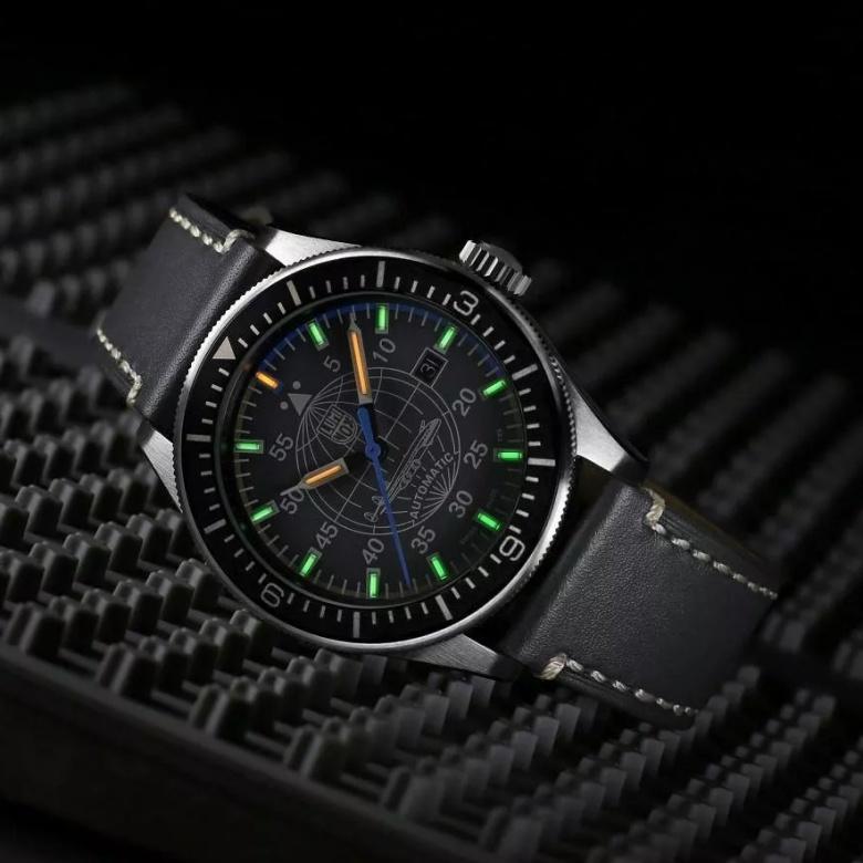 Zegarek Luminox XA.9602 - Luminox Light Technology