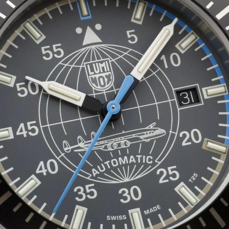 Zegarek Luminox XA.9602 - Tarcza