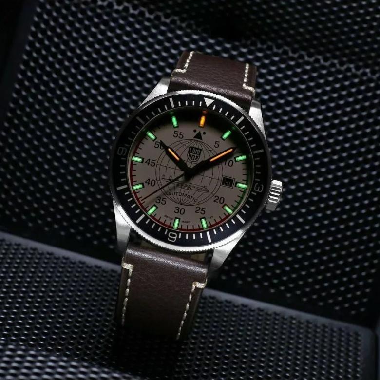 Zegarek Luminox XA.9607 - Luminox Light Technology