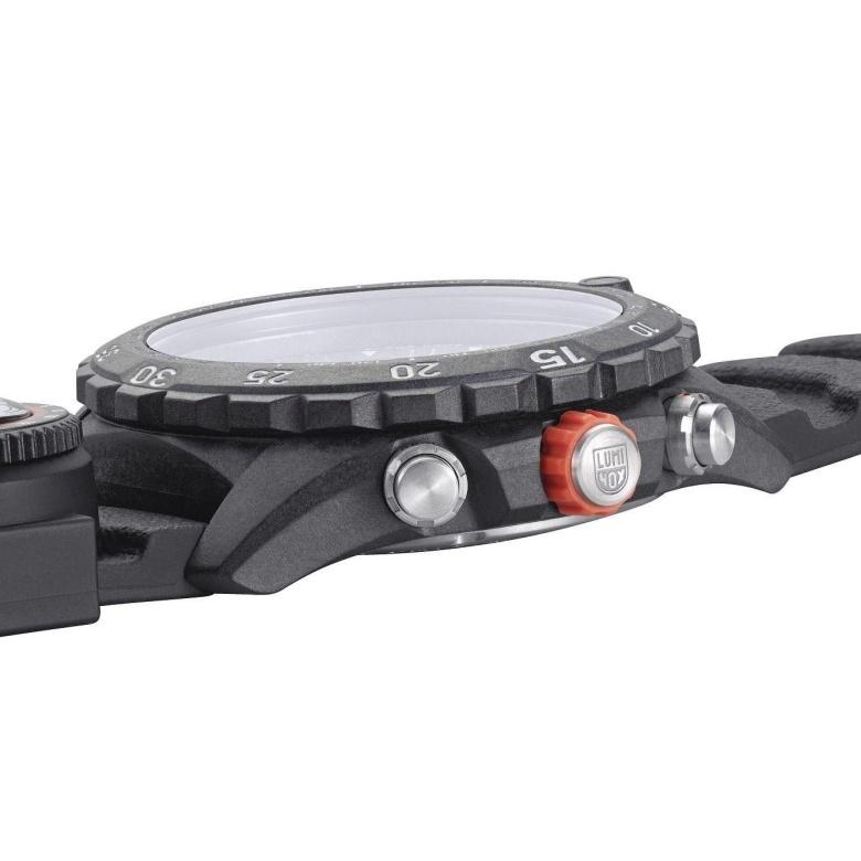 Zegarek Luminox XB.3745 - Bezel