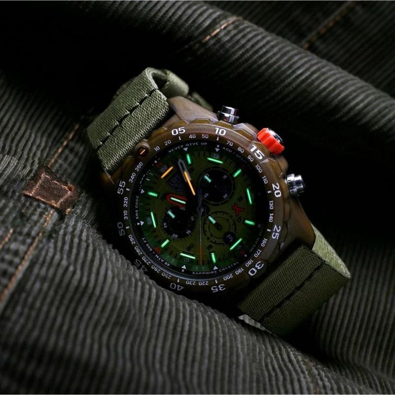 Zegarek Luminox XB.3757.ECO - Luminox Light Technology