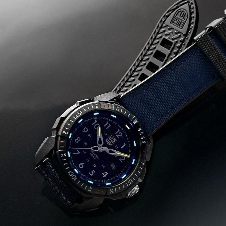 Zegarek Luminox XL.1003.ICE - Luminox Light Technology