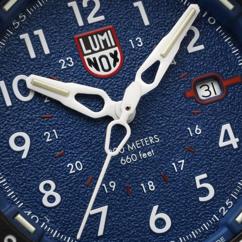 Zegarek Luminox XL.1003.ICE - Tarcza
