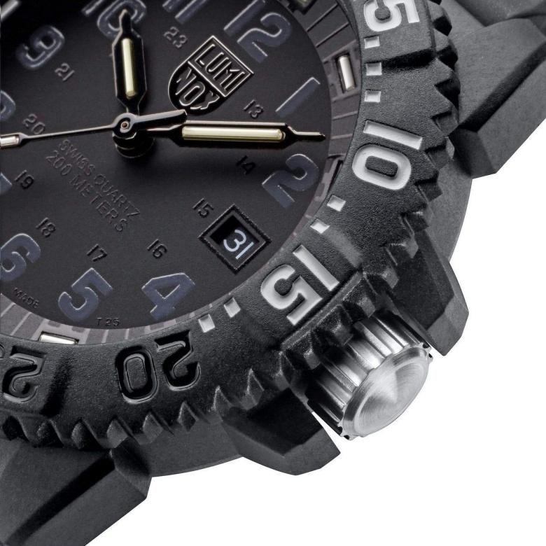 Zegarek Luminox XS.3051.GO.NSF - Bezel