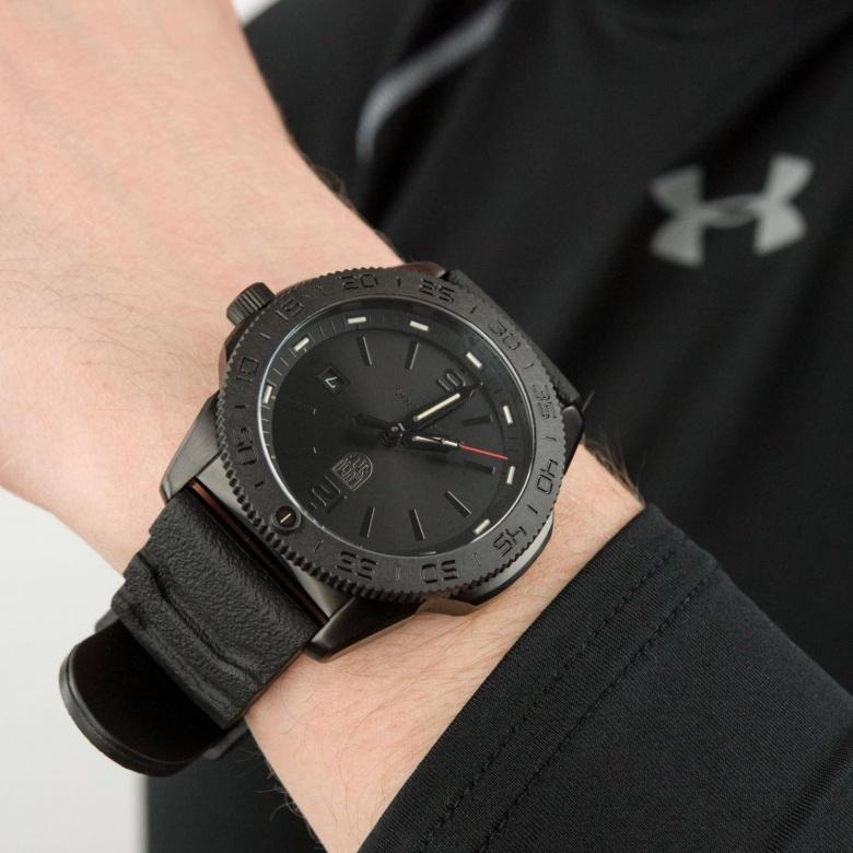 Zegarek Luminox XS.3121.BO - Tarcza