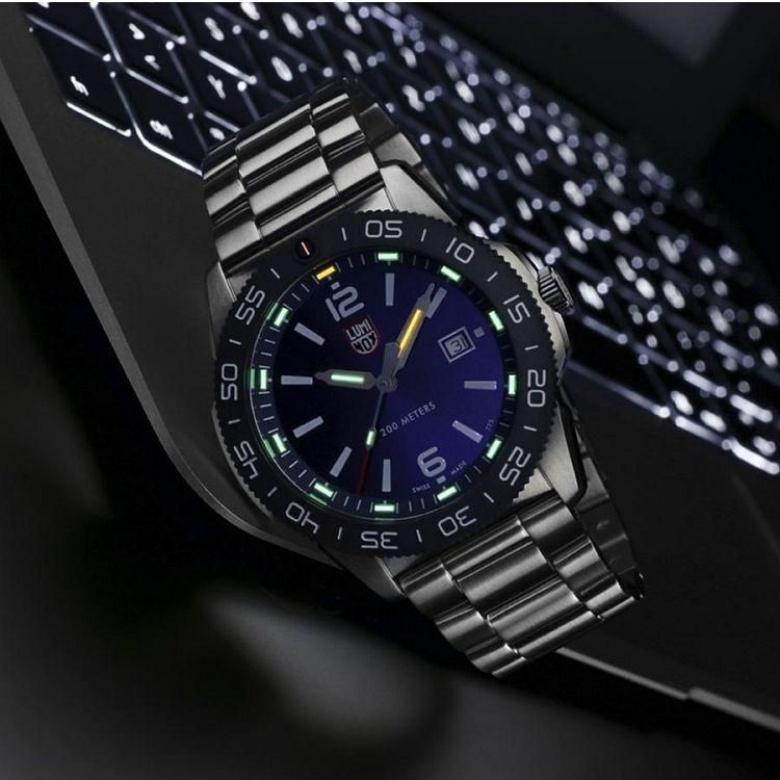 Zegarek Luminox XS.3123 - Luminox Light Technology