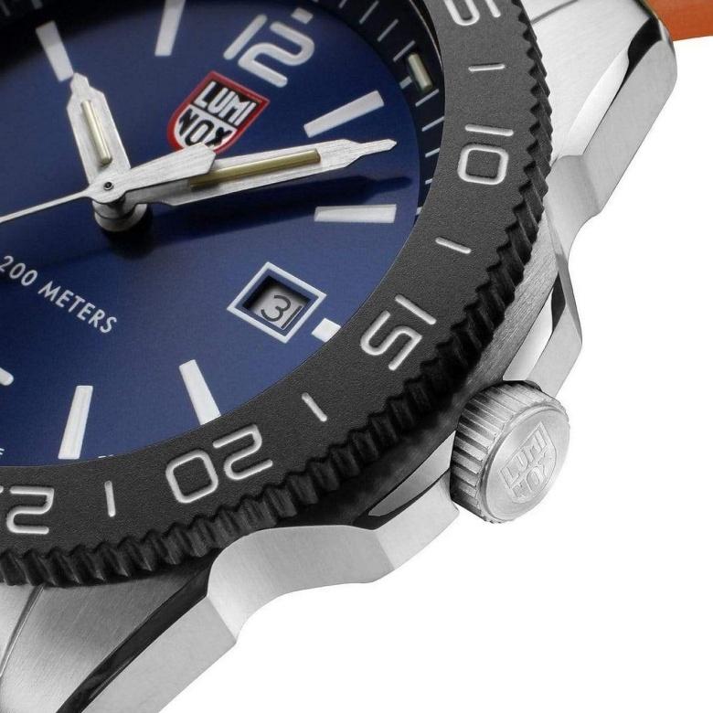 Zegarek Luminox XS.3123.RF - Bezel