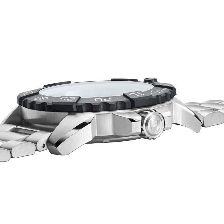 Zegarek Luminox XS.3254.CB - Koronka