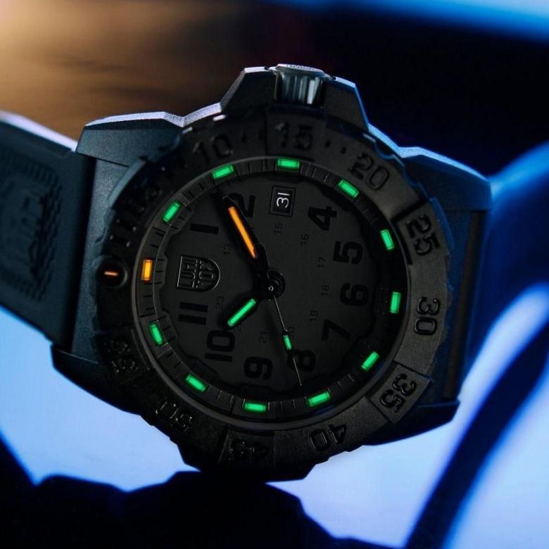 Zegarek Luminox XS.3501.BO.F - Luminox Light Technology