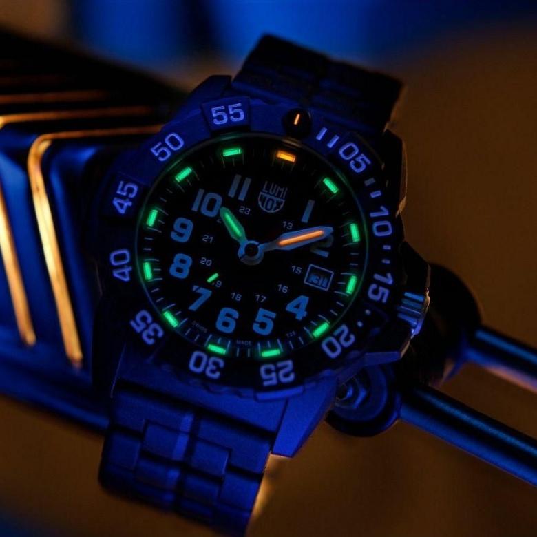 Zegarek Luminox XS.3502.L - Luminox Light Technology