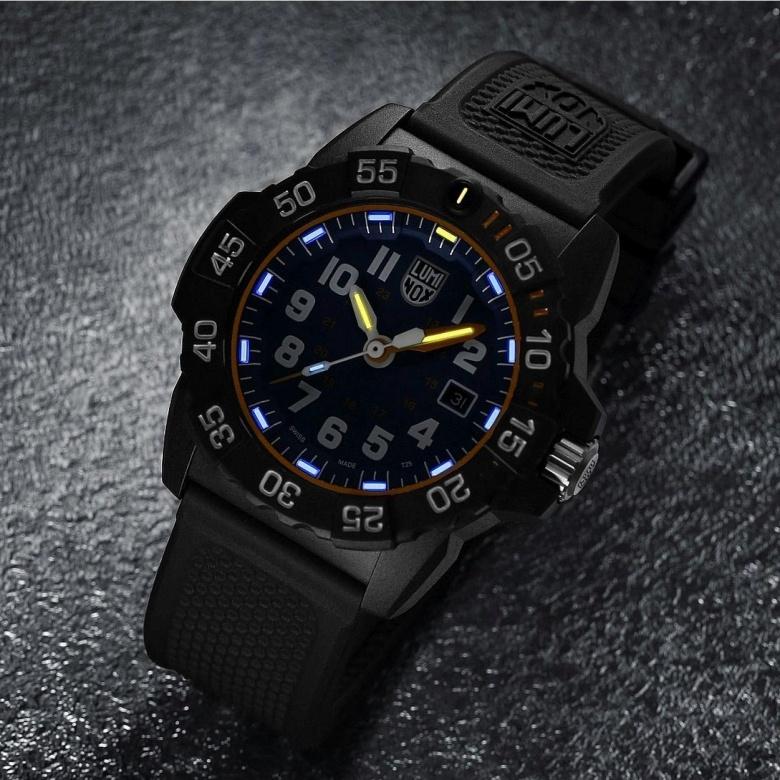 Zegarek Luminox XS.3503.NSF - Luminox Light Technology