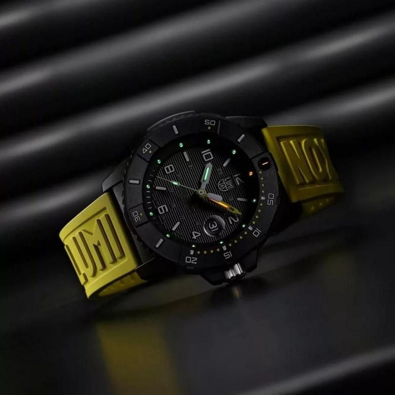 Zegarek Luminox XS.3601.GF - Luminox Light Technology