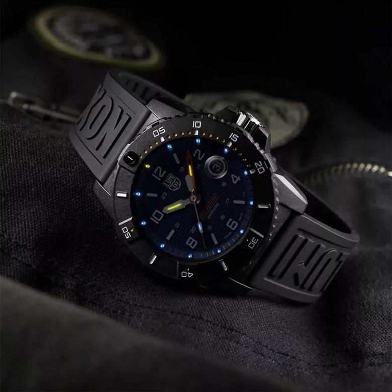 Zegarek Luminox XS.3602.NSF - Luminox Light Technology