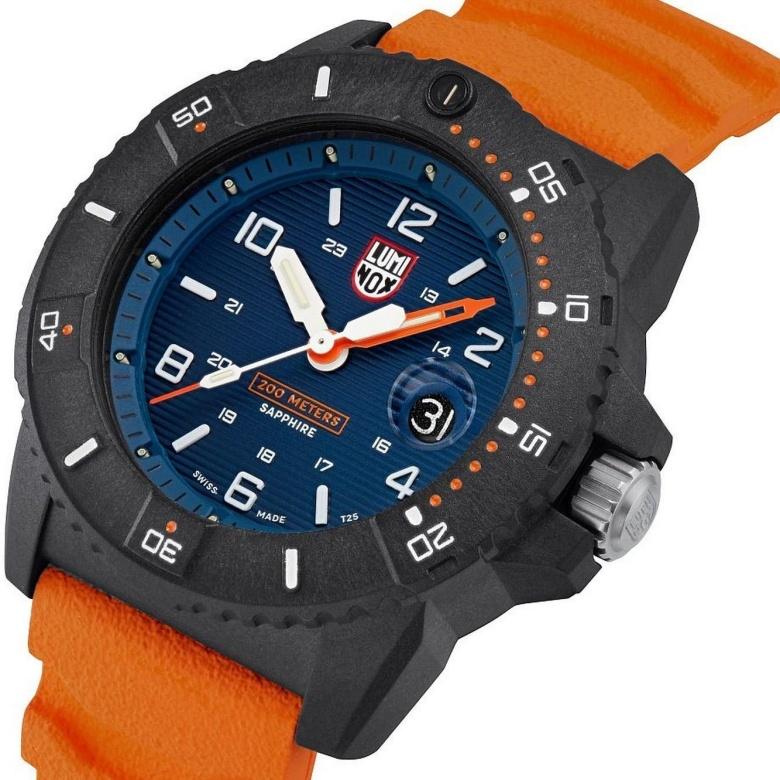 Zegarek Luminox XS.3603 - Bezel